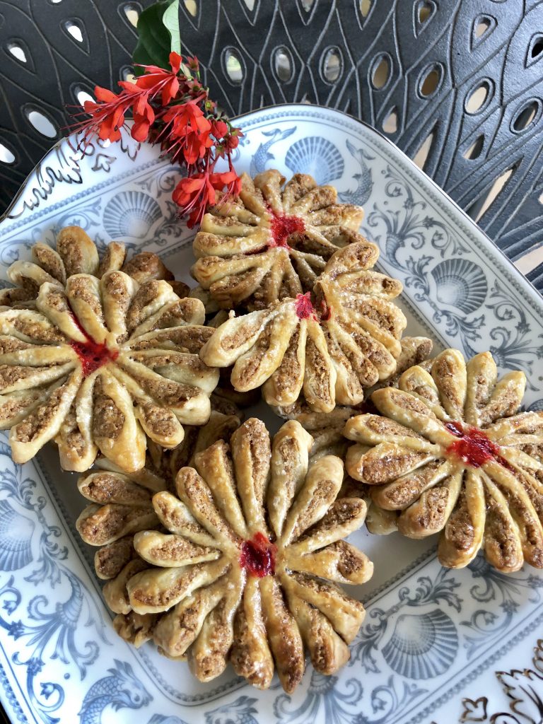 Peanut Chrysanthemum Cookies - Guyanese Girl Haitian Soul